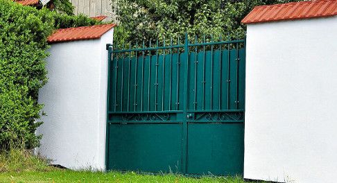 Ограда частного дома