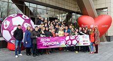 Футбольный день донора LG и «Эльдорадо» с Денисом Глушаковым и Артёмом Ребровым