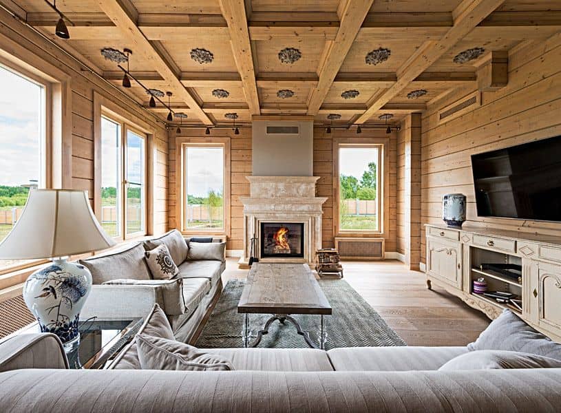 Интерьер дома компании Holz House