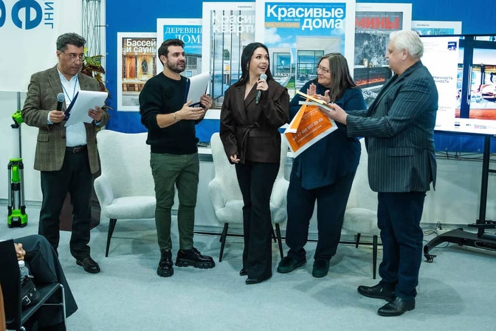 Фотографии с Дипломами и подарками